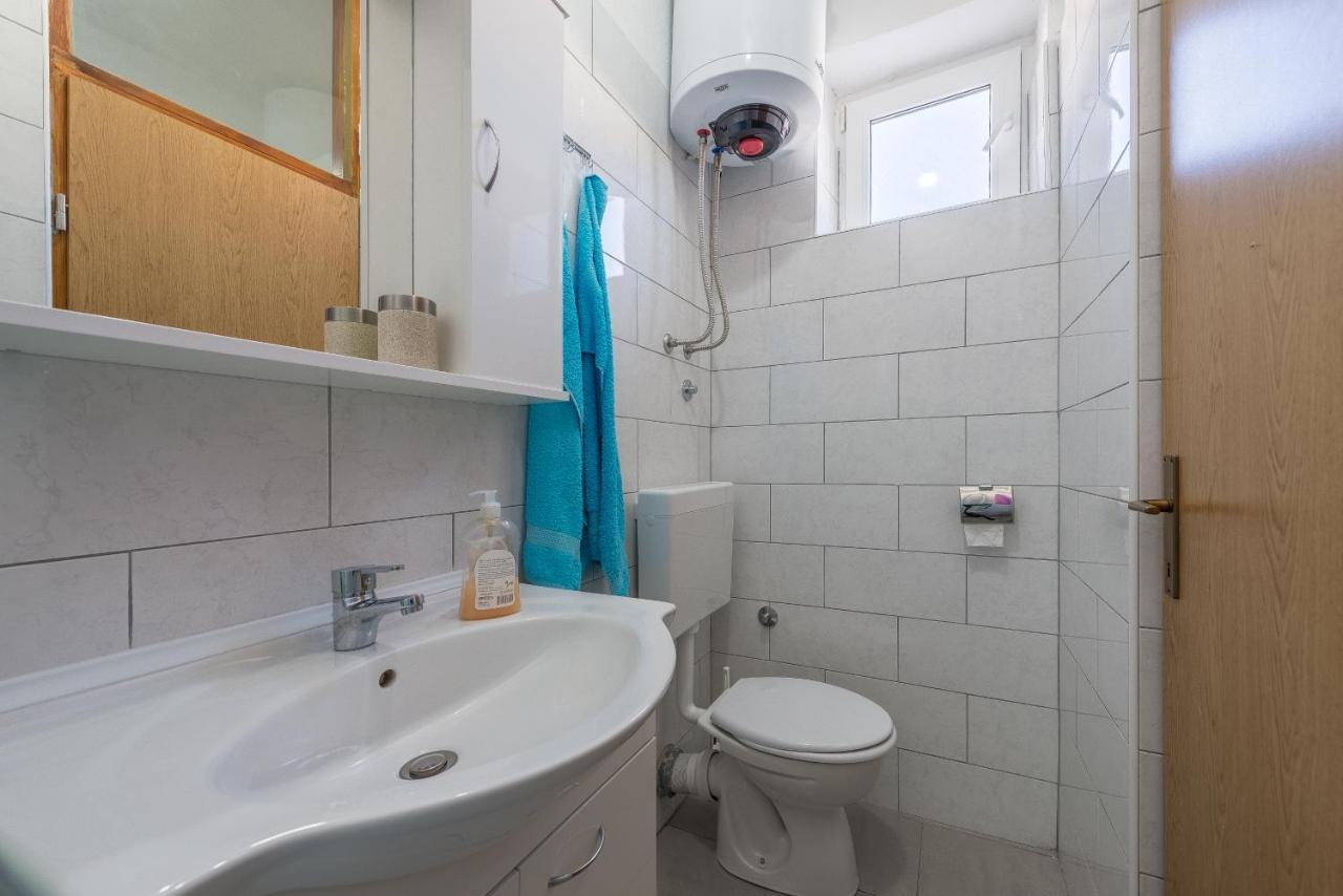 Apartmani Mlinar9 #2 Gornji Karin Εξωτερικό φωτογραφία