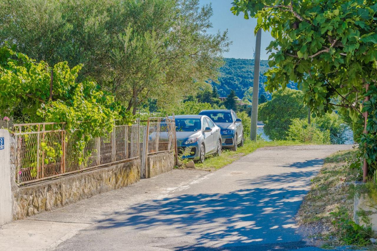 Apartmani Mlinar9 #2 Gornji Karin Εξωτερικό φωτογραφία